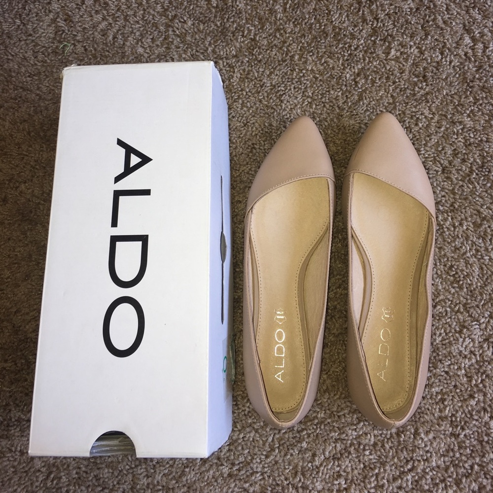 Aldo nude flats